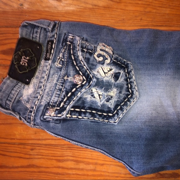 Miss Me Capri - Picture 2 of 4